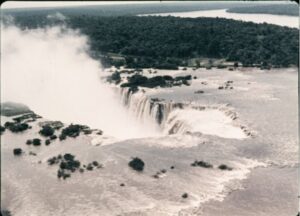 Sucesos Argentinos 1614. Iguazú